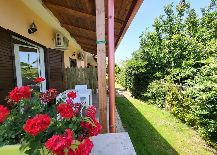 לינה וארוחת בוקר Valeri טרופאה