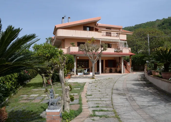 לינה וארוחת בוקר Valeri טרופאה