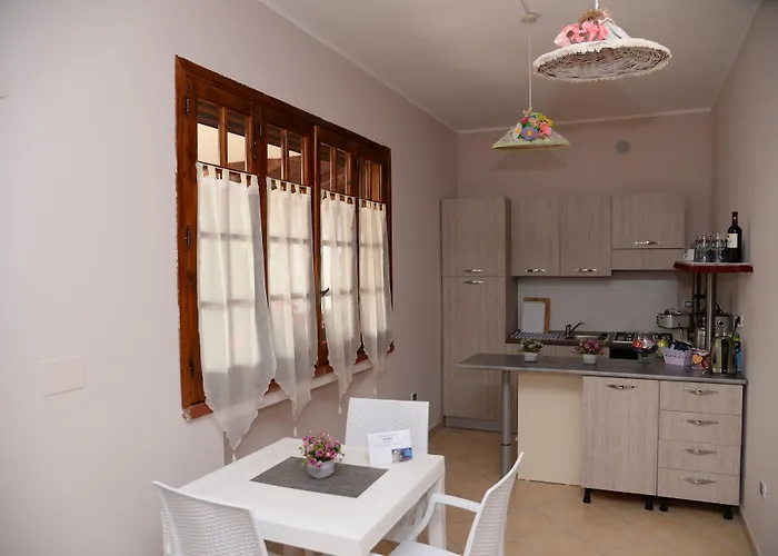 Valeri לינה וארוחת בוקר 4*