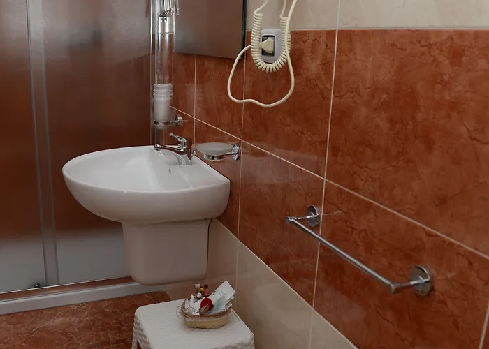 לינה וארוחת בוקר Valeri