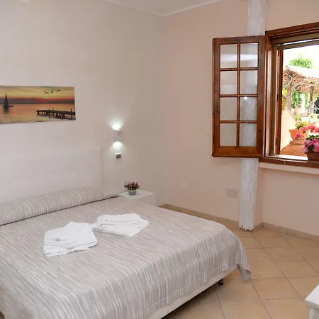 Couette-café Valeri 4*